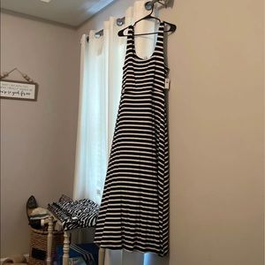 Old Navy Striped Maxi Dress Large